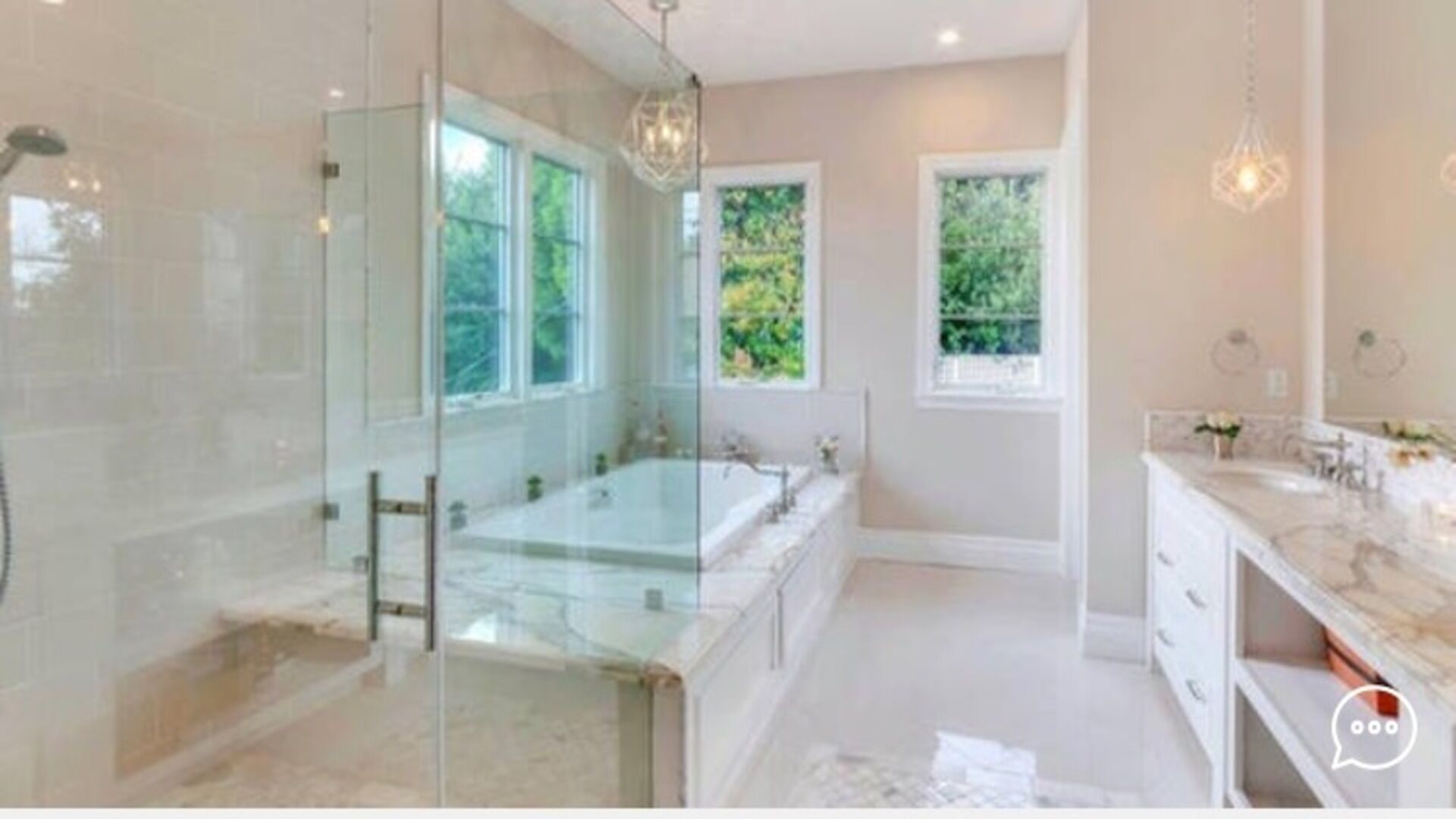 Luxury Hampton’s Style Palisades Beach House