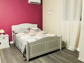 2 bedrooms, iron/ironing board, travel crib, free WiFi