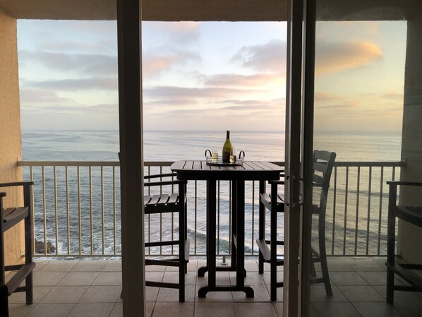 Outdoor dining - Oceanfront on Sunset Cliffs! San Diego (San Diego)