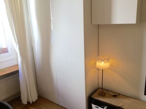 1 quarto, ferros/tábuas de passar roupa, Wi-Fi, roupa de cama