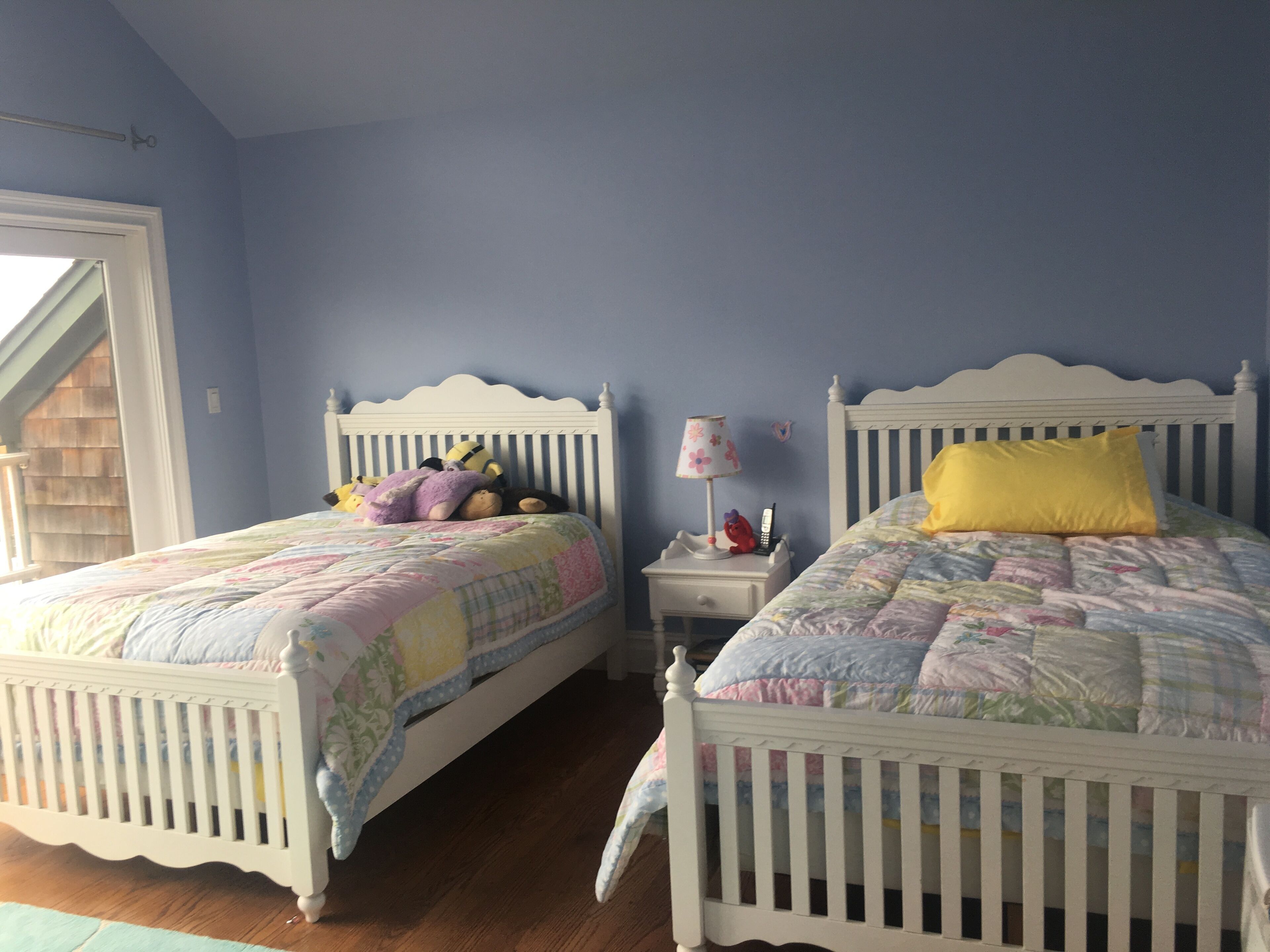 Amazing Family Friendly Home close to town