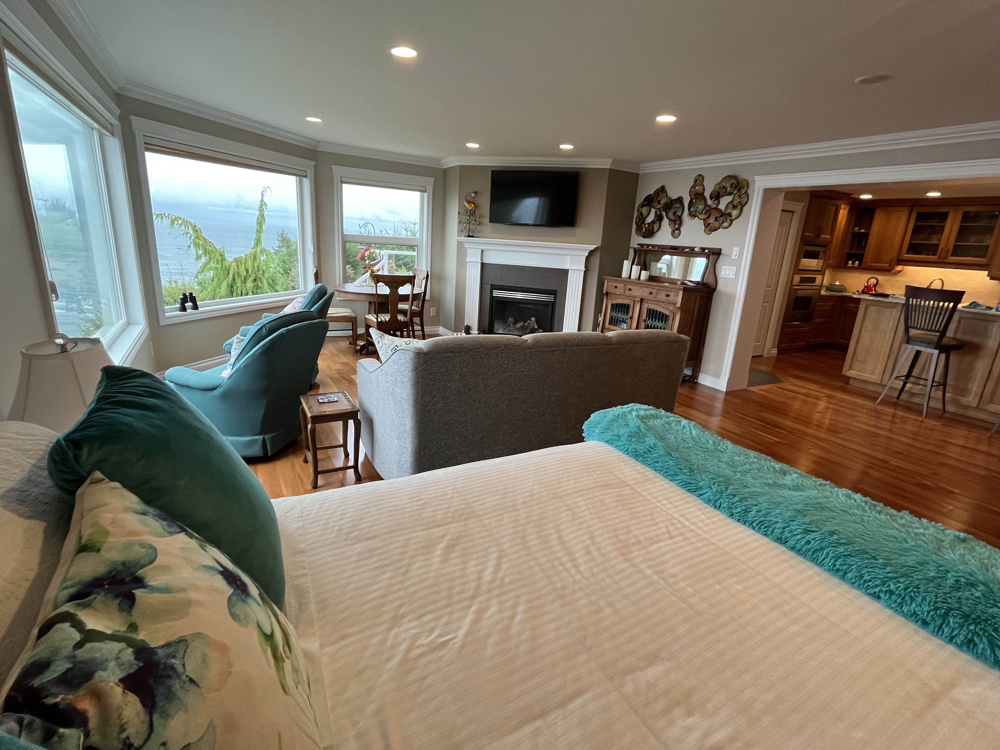 Big Vista Panoramic Cruise-ship-View Suite. Minutes from the beach!