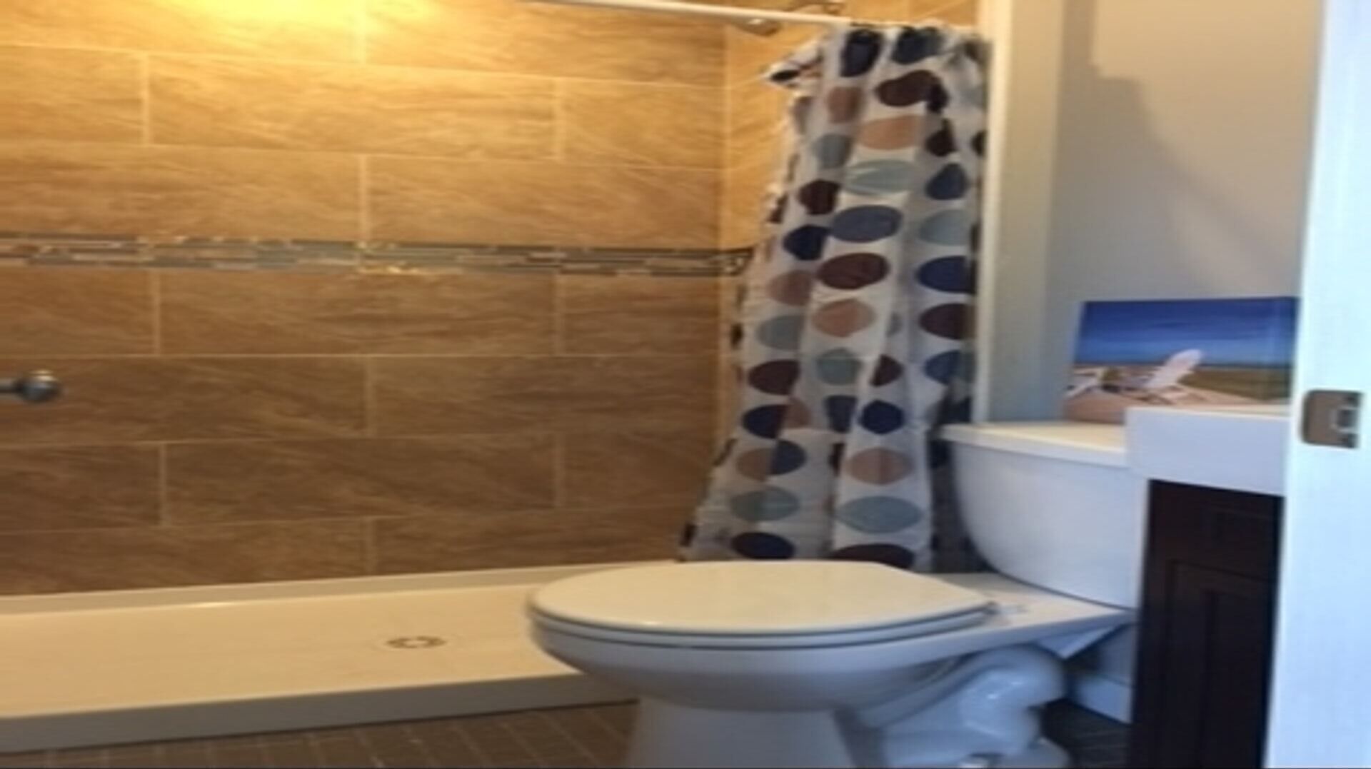Douche, serviettes fournies