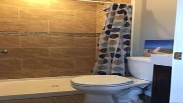 Douche, serviettes fournies