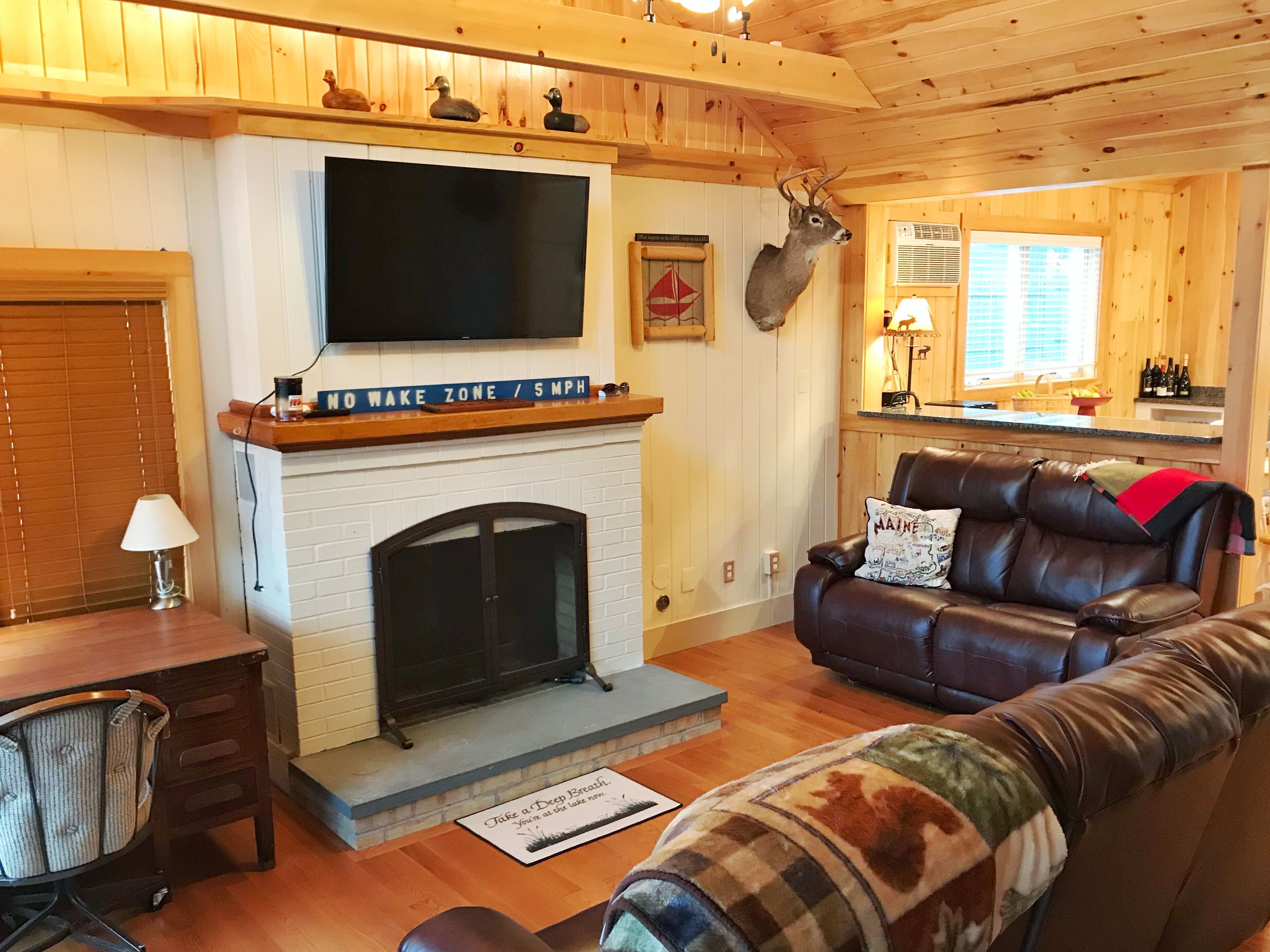 CULVER LAKE - LAKEFRONT ESCAPE