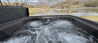 KENTUCKY BOURBON TRAIL LAKEHOUSE CON MUELLE