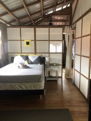 3 chambres, bureau, Wi-Fi, literie fournie