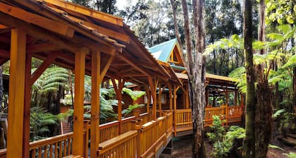 Volcano Places Laukapu Forest Cottage