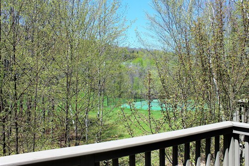 Spacious Mountain Escape - ¡a solo minutos de Sugarbush! Corto plazo y estacional!