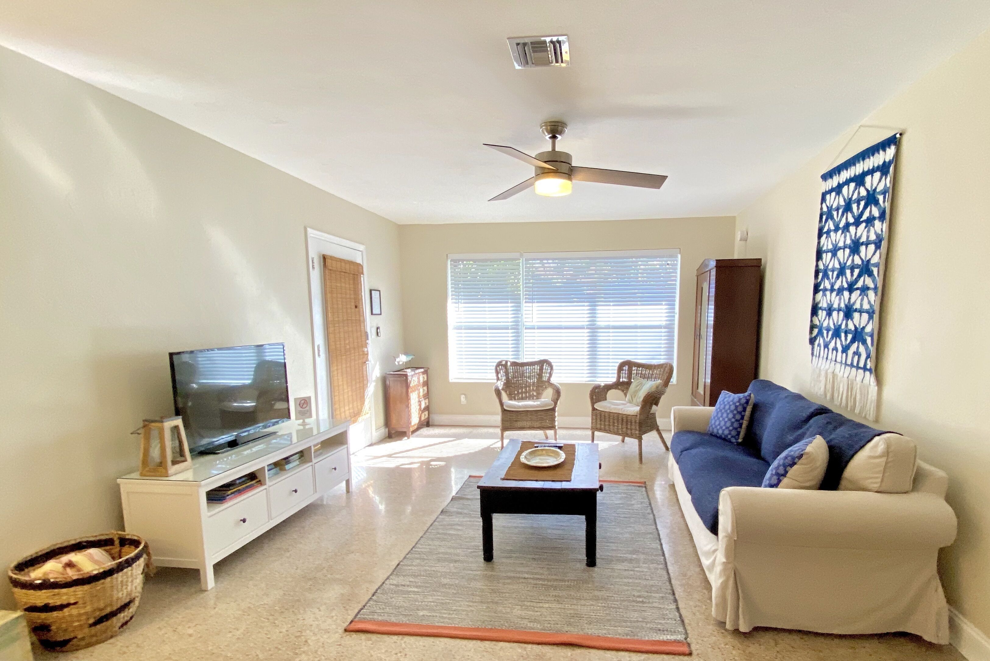 The Bush House - Premium Country Living for 4 - 2BR 1BA