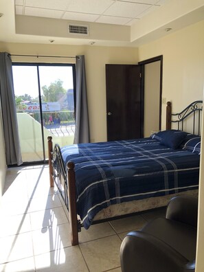 1 bedroom, Internet, bed sheets