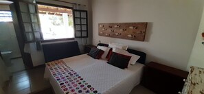 3 chambres, fer et planche à repasser, Wi-Fi gratuit, draps fournis