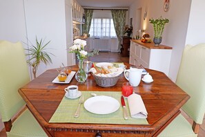 Dining - Apartment set in a property with breathtaking view of Florence! (Firenze)