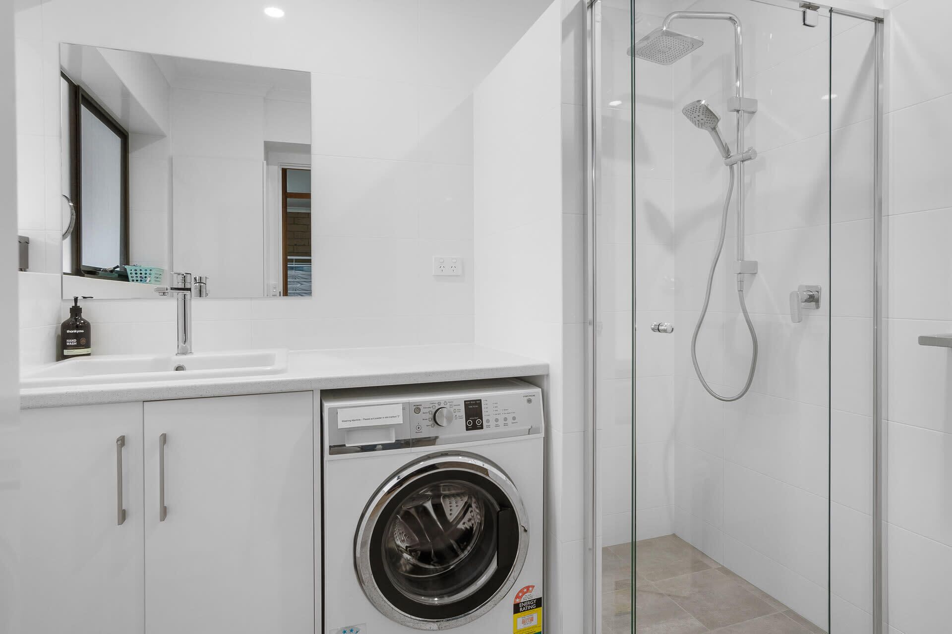 Green Bay 3 Unit 3 14 Merrilli - Beachfront — image 28