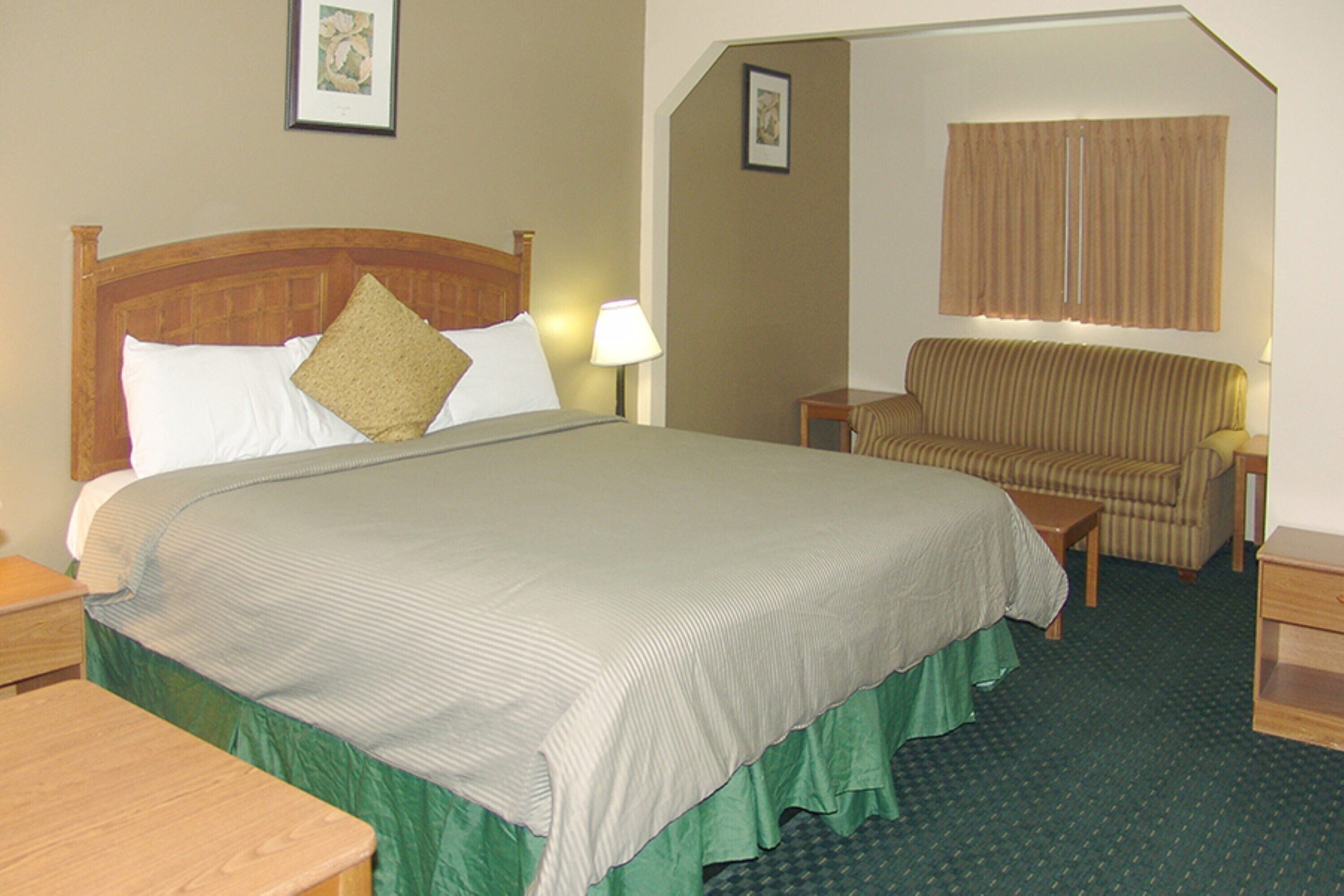 Welcome to the Holland inn suites double room