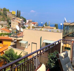 Property grounds - ANDREA'S HOUSE WITH TERRACE (Taormina)
