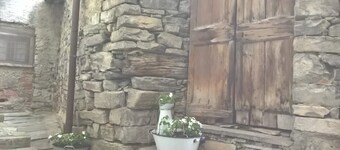 Holiday Home Como Lake-Casa Sibiel-Typical Italian house