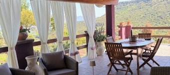 Sardenha - Apartamento de Três Quartos na Costa Norte com Vista Para o mar