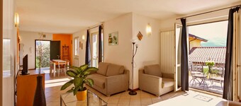 Comomeer - Residence La Collina - Orange