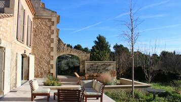 Restauration extérieure