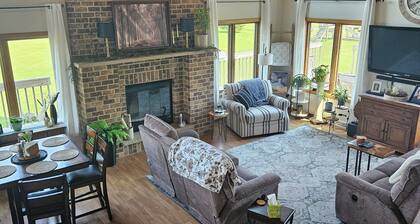 Country beauty on 5 acres