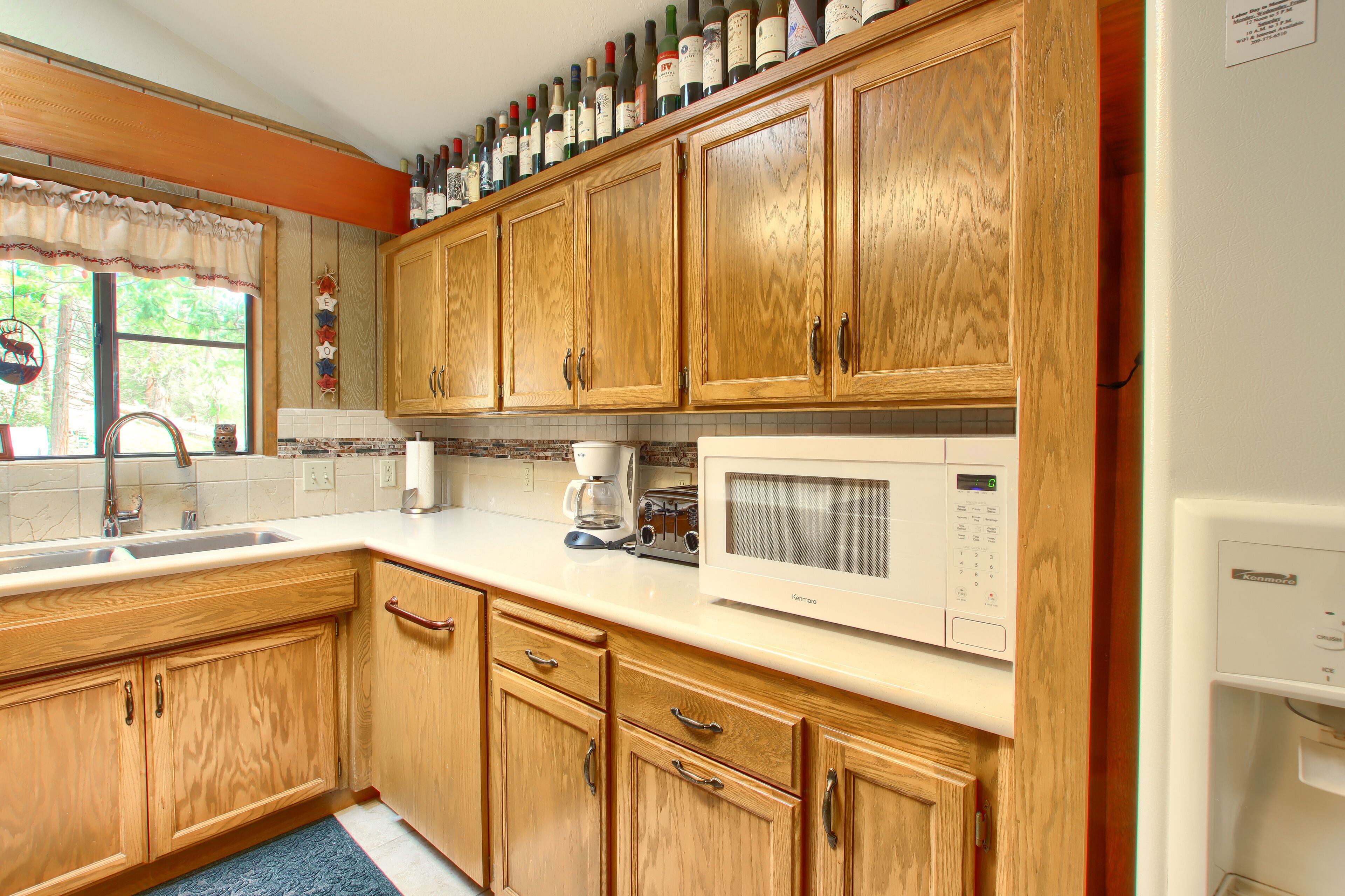 (18A) Pohono Pines at The Redwoods In Yosemite