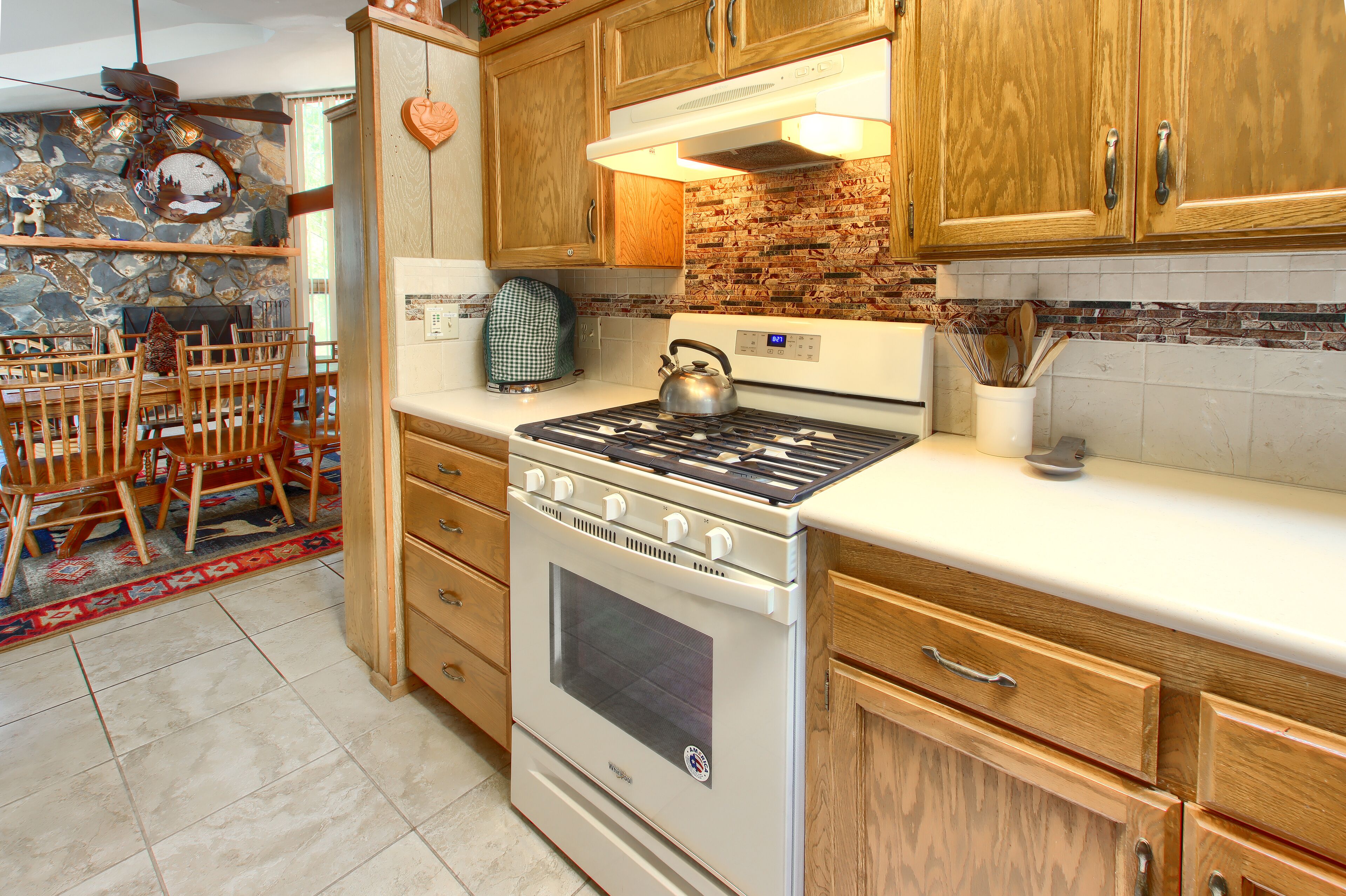 (18A) Pohono Pines at The Redwoods In Yosemite