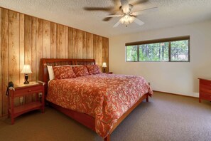 2 bedrooms, Internet, bed sheets - (43A) Mountain Retreat at The Redwoods In Yosemite (Yosemite National Park)