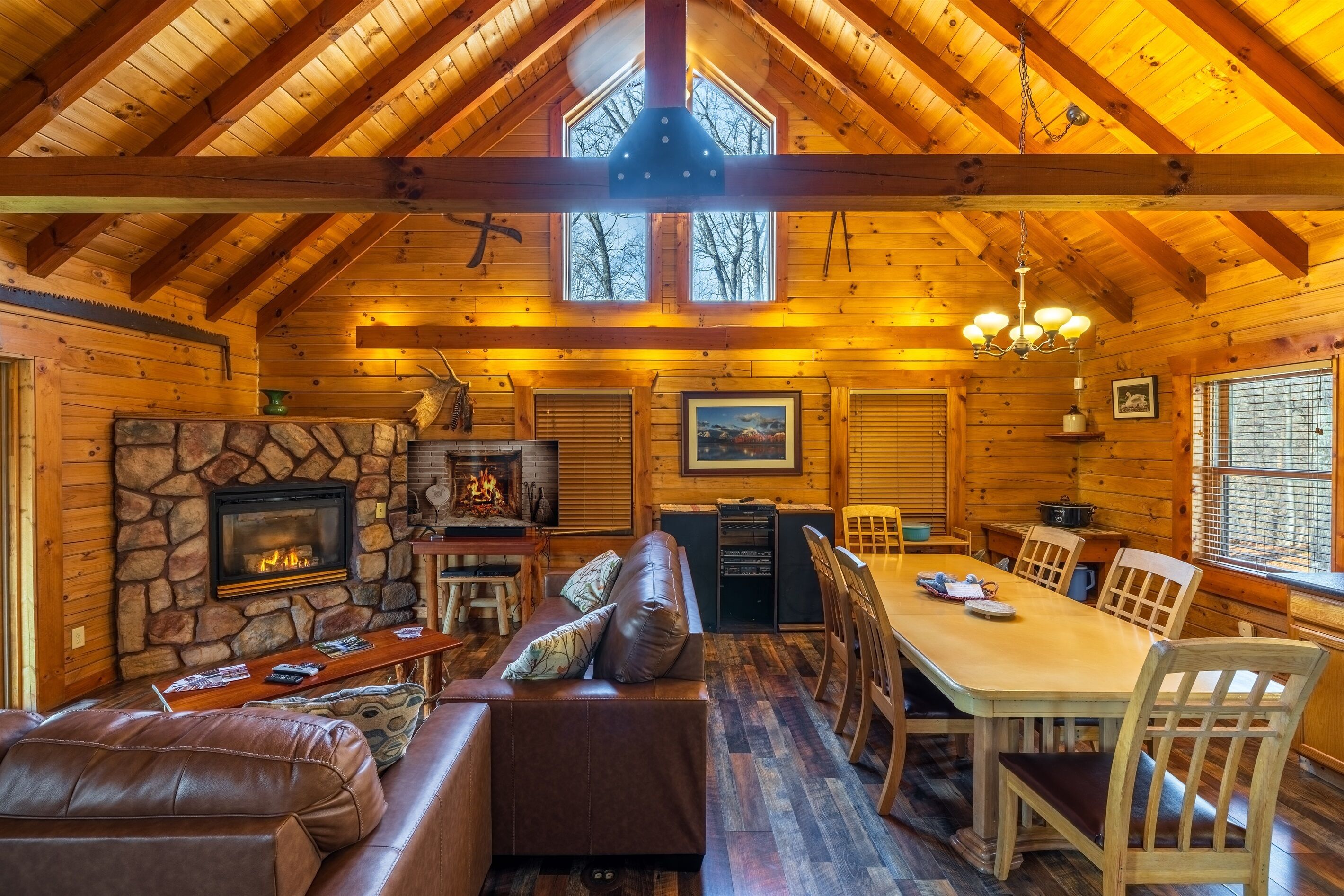 Smart TV, video games, table tennis, stereo