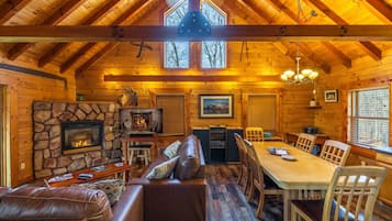 Smart TV, video games, table tennis, stereo