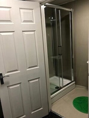 Free toiletries, towels