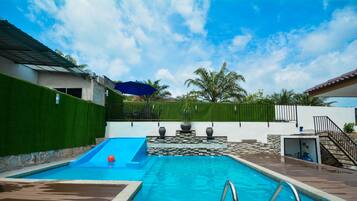 Outdoor pool, pool umbrellas