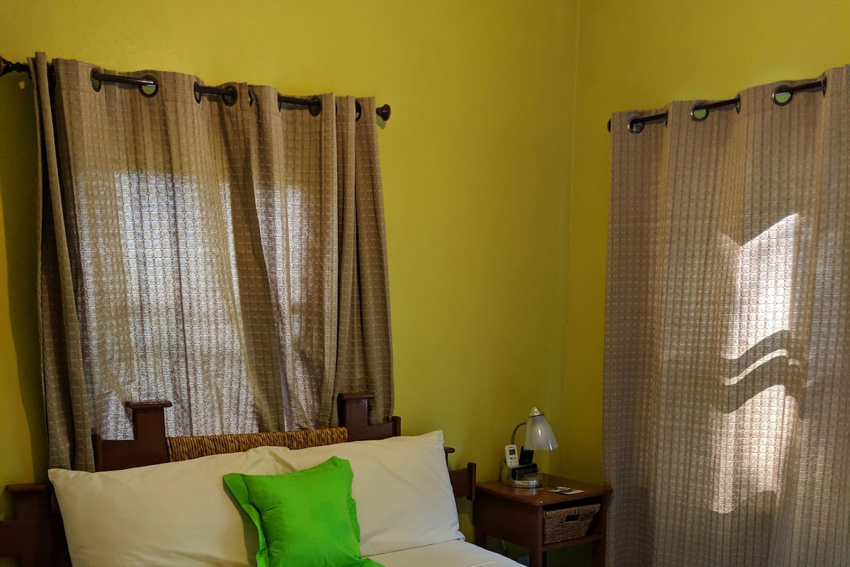 Standard Double Room (Standard 2) | Desk, free WiFi, bed sheets