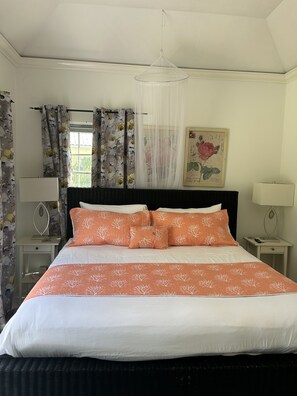 2 habitaciones, escritorio, tabla de planchar con plancha y wifi gratis 