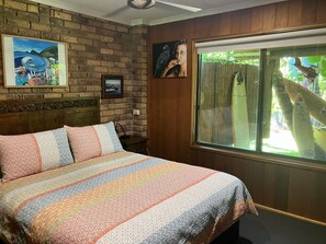 1 chambre, fer et planche à repasser, Wi-Fi, draps fournis