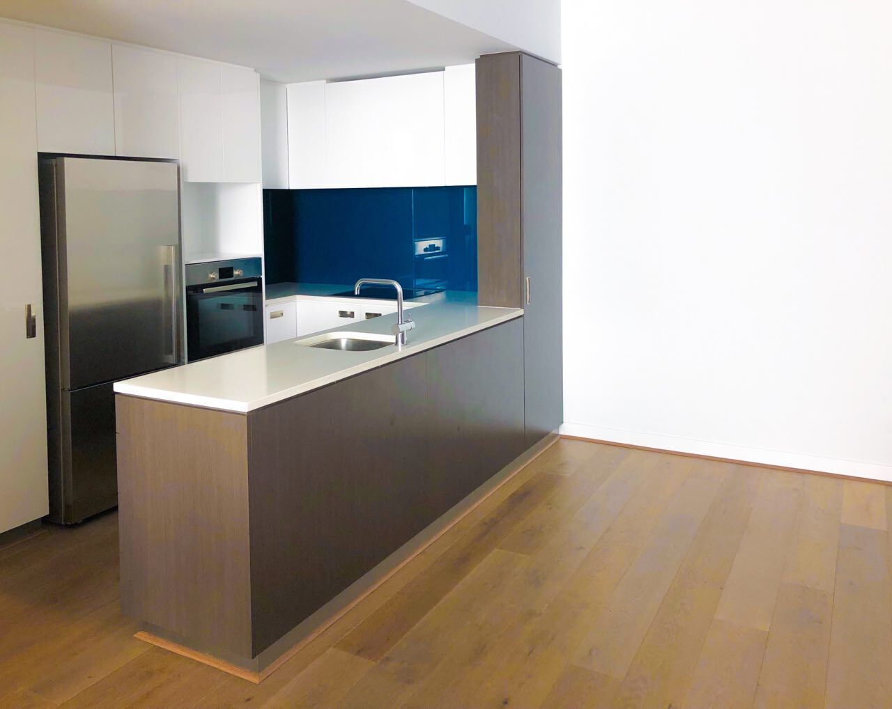 Close to everything, airport, stadium and city