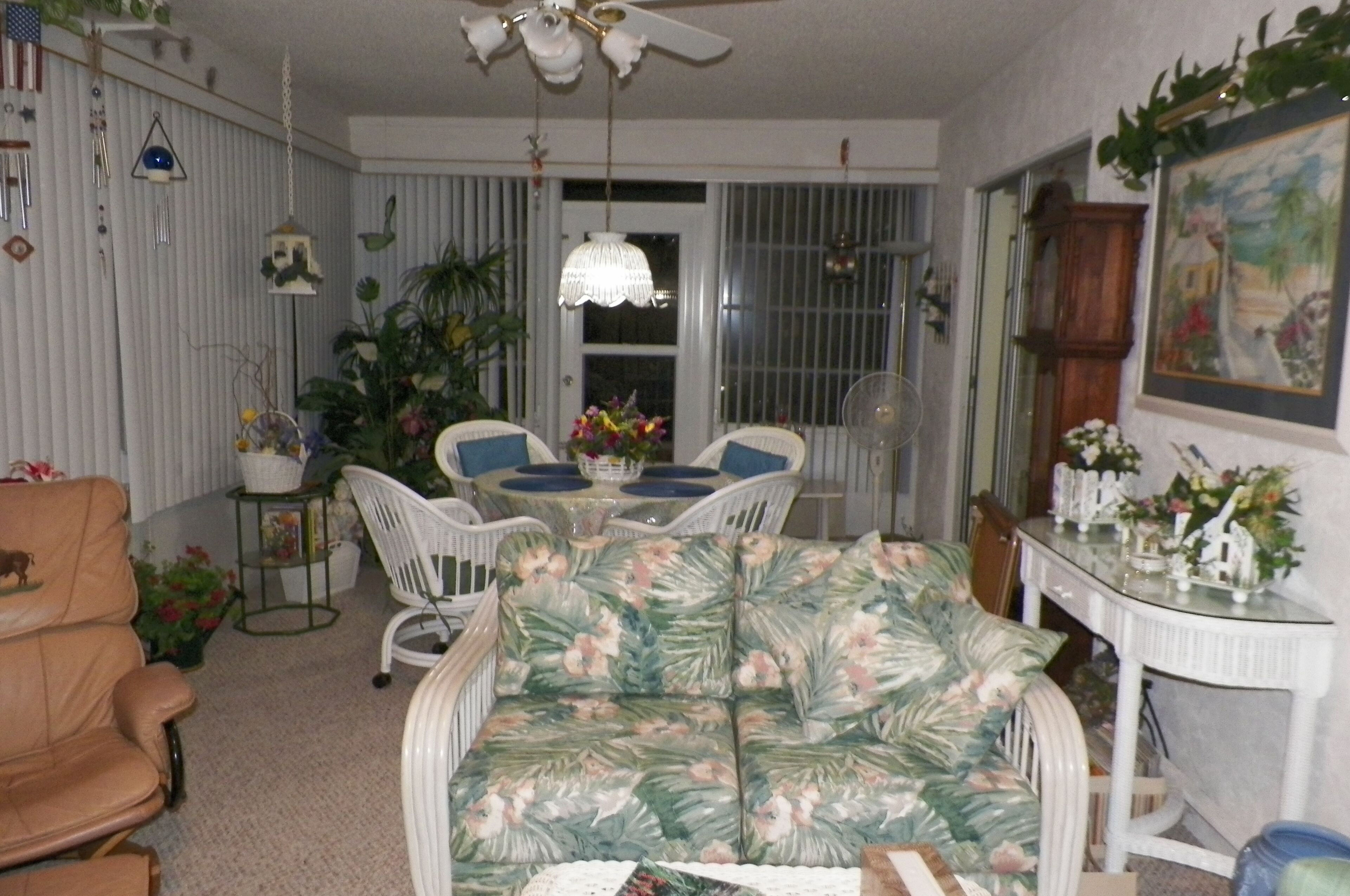Very Nice 3 Br And 3 Bath Florida Home 1 1/2 Mile From Jupiter Island Beach