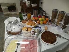 Tägliches inbegriffenes Frühstücksbuffet