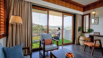 Luxury Condo, 1 King Bed, Balcony | Balcony view