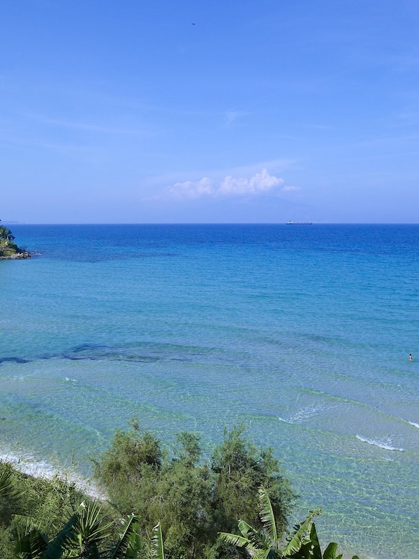 Private beach, white sand