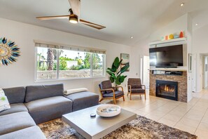 TV, fireplace, Netflix, DVD player