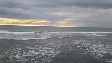 Una spiaggia nelle vicinanze