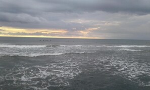 Beach nearby - Repag Wayan Canggu Hostel (Canggu)