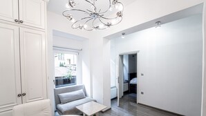 Elite Apartment | 1 bedroom, desk, laptop workspace, soundproofing - Kenti Residence (Ljubljana)