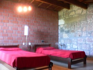 2 camere, ferro/asse da stiro, Wi-Fi, lenzuola