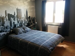 3 slaapkamers, een strijkplank/strijkijzer, wifi