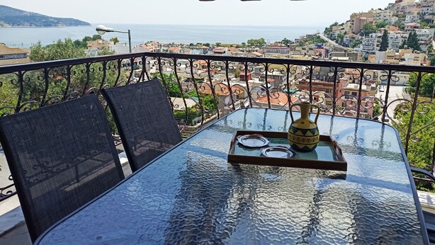 Nhà phong cách cổ điển, 3 phòng ngủ, quang cảnh biển | Hiên