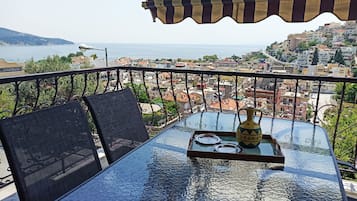 Casa clásica, 3 habitaciones, vistas al mar | Terraza o patio
