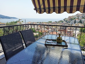 Classic House, 3 Bedrooms, Sea View | Terrace/patio