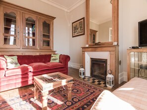 TV, peis og bordtennis